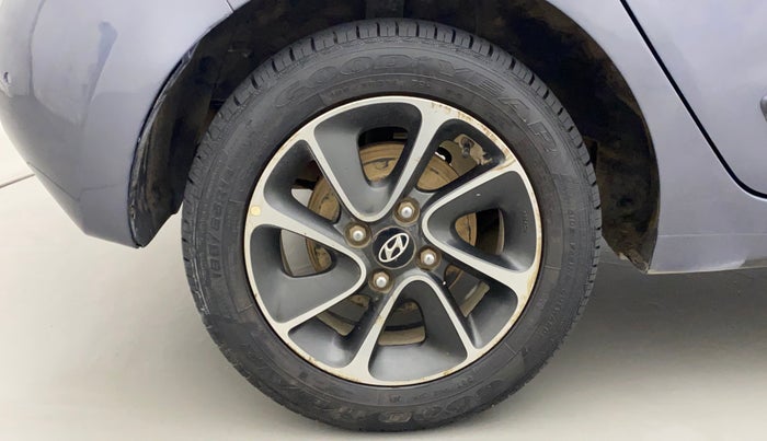 2018 Hyundai Grand i10 SPORTZ AT 1.2 KAPPA VTVT, Petrol, Automatic, 40,889 km, Right Rear Wheel