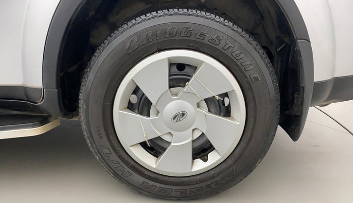 2021 Mahindra XUV500 W7, Diesel, Manual, 48,772 km, Left Rear Wheel