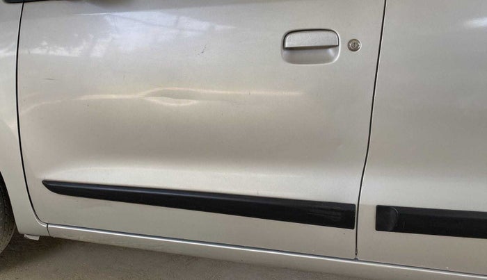 2016 Maruti Wagon R 1.0 VXI, Petrol, Manual, 74,617 km, Front passenger door - Slightly dented