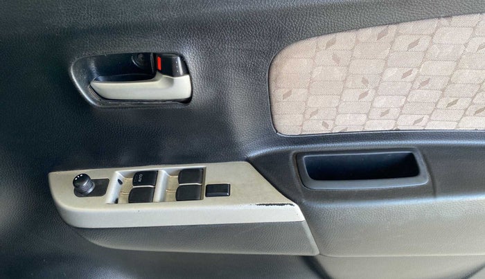 2016 Maruti Wagon R 1.0 VXI, Petrol, Manual, 74,617 km, Driver Side Door Panels Control