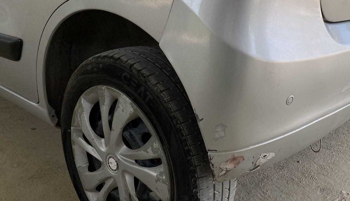 2016 Maruti Wagon R 1.0 VXI, Petrol, Manual, 74,617 km, Rear bumper - Paint is slightly damaged