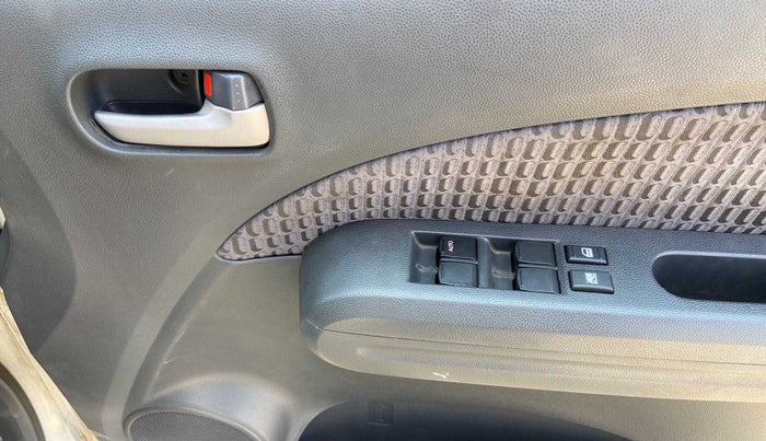 2014 Maruti Ritz VXI, Petrol, Manual, 30,116 km, Driver Side Door Panels Control