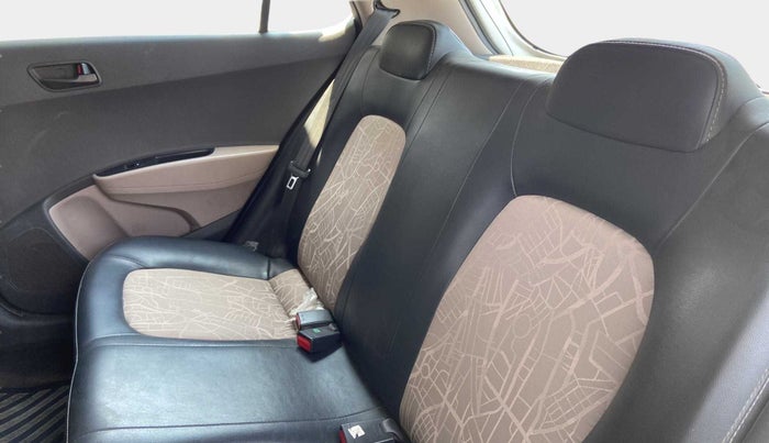 2019 Hyundai Grand i10 MAGNA 1.2 KAPPA VTVT, Petrol, Manual, 26,126 km, Right Side Rear Door Cabin