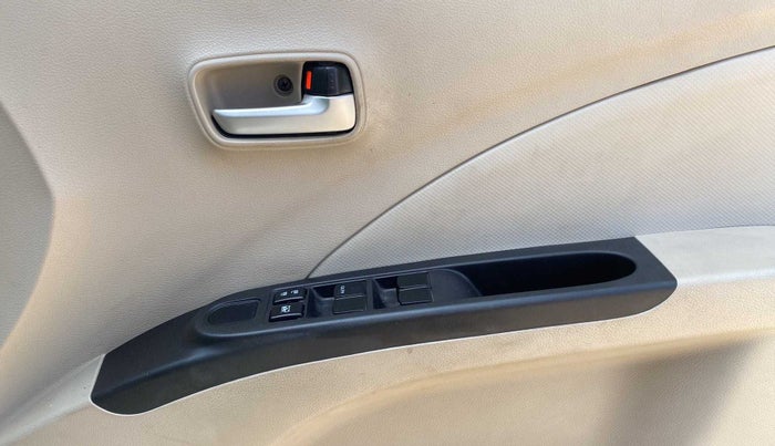 2019 Maruti Celerio VXI (O), Petrol, Manual, 24,518 km, Driver Side Door Panels Control