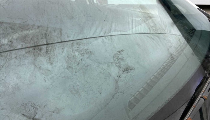 2018 Tata Tiago XZ PETROL, Petrol, Manual, 48,146 km, Front windshield - Minor spot on windshield