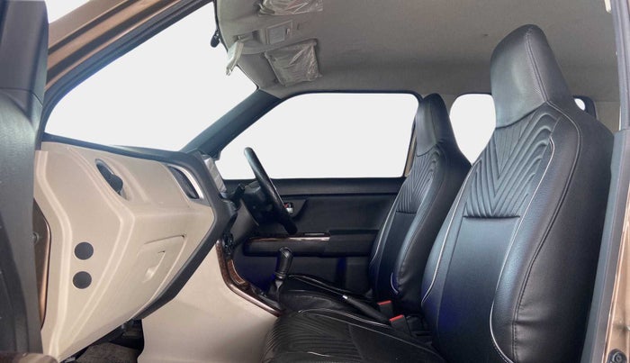 2019 Maruti New Wagon-R ZXI 1.2, Petrol, Manual, 44,095 km, Right Side Front Door Cabin