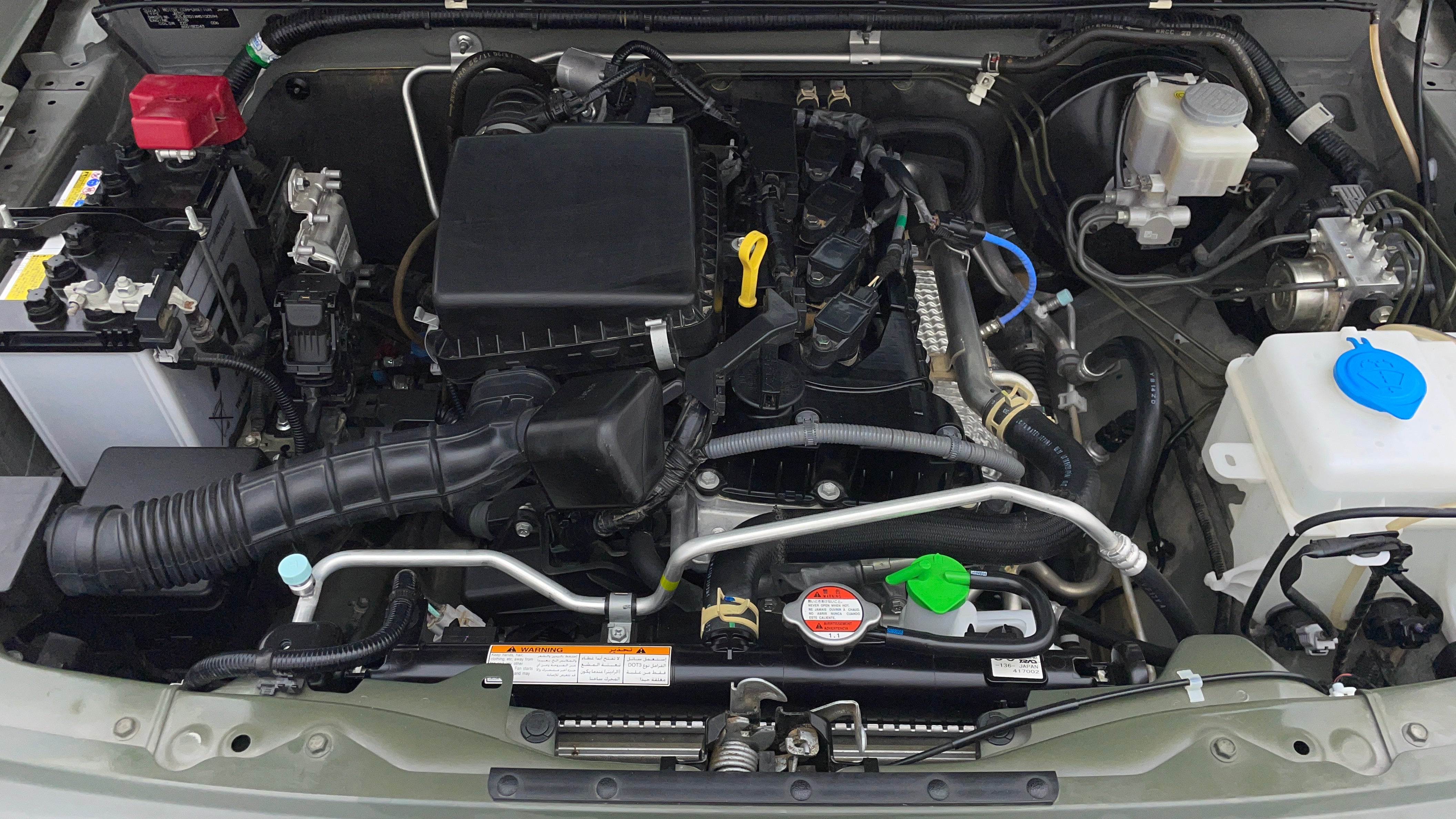 Suzuki Jimny-Engine Bonet View
