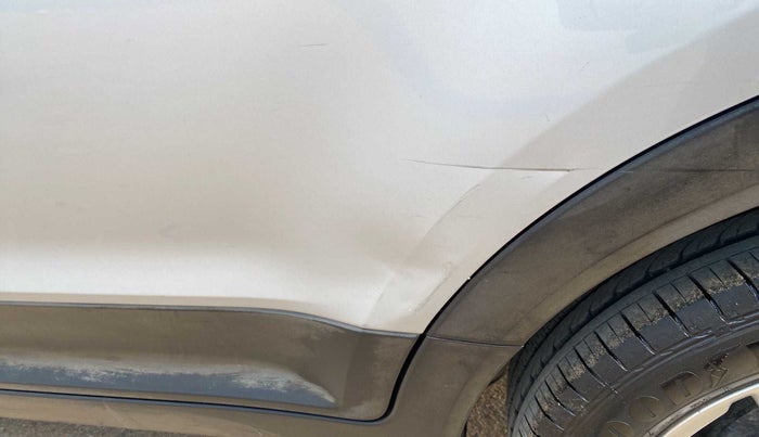 2015 Hyundai Creta SX PLUS 1.6 PETROL, Petrol, Manual, 77,638 km, Rear left door - Slightly dented