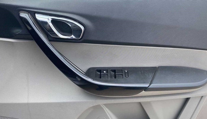 2019 Tata Tiago XZ PLUS PETROL, Petrol, Manual, 39,581 km, Driver Side Door Panels Control