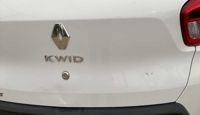 2017 Renault Kwid RXT 0.8, CNG, Manual, 51,352 km, Dicky (Boot door) - Slightly dented