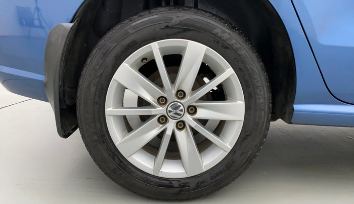 2016 Volkswagen Ameo HIGHLINE 1.2, Petrol, Manual, 16,906 km, Right Rear Wheel