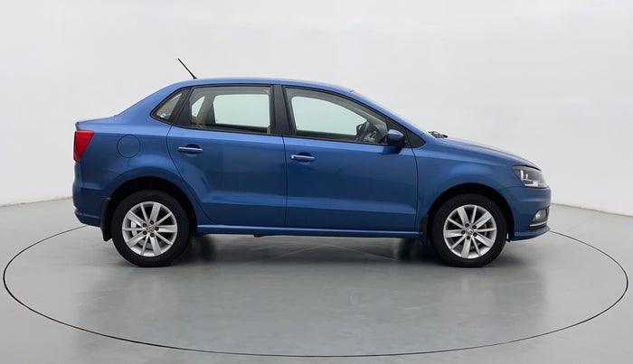 2016 Volkswagen Ameo HIGHLINE 1.2, Petrol, Manual, 16,906 km, Right Side