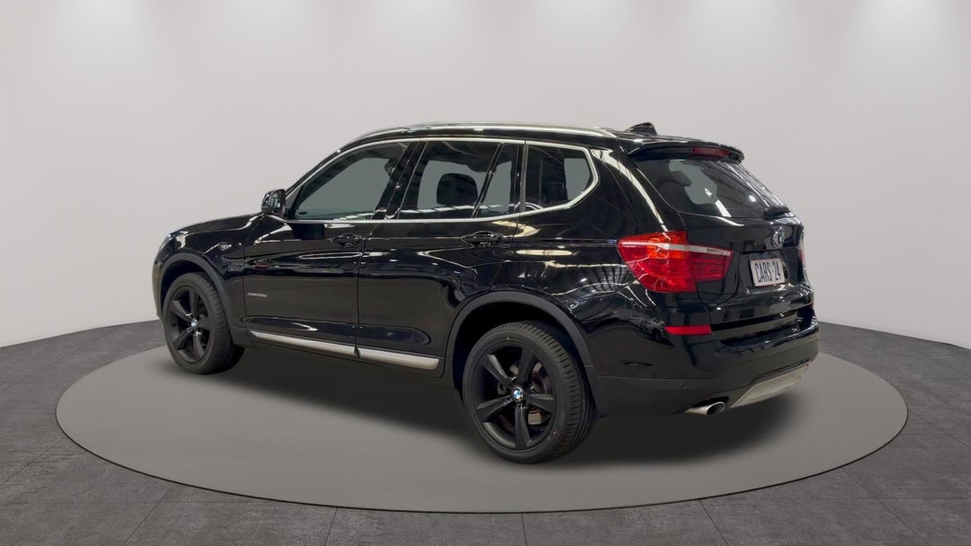 Left Back Diagonal (45- Degree) View