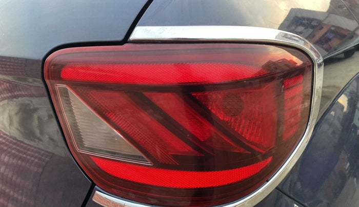2022 Hyundai VENUE S 1.2, Petrol, Manual, 23,127 km, Right tail light - Minor scratches