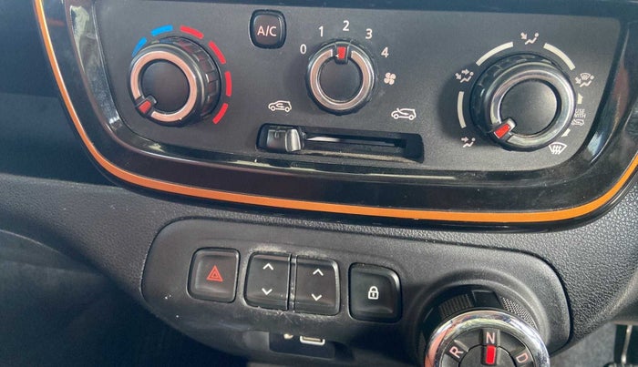 2018 Renault Kwid CLIMBER 1.0 AMT, Petrol, Automatic, 46,452 km, AC Unit - Directional switch has minor damage