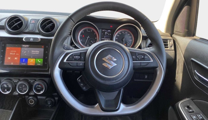 2022 Maruti Swift ZXI PLUS AMT DUAL TONE, Petrol, Automatic, 6,884 km, Steering Wheel Close Up