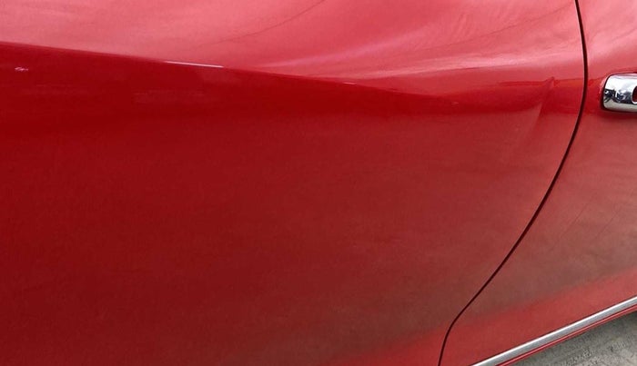 2018 Maruti Swift VXI AMT, Petrol, Automatic, 32,144 km, Right rear door - Minor scratches