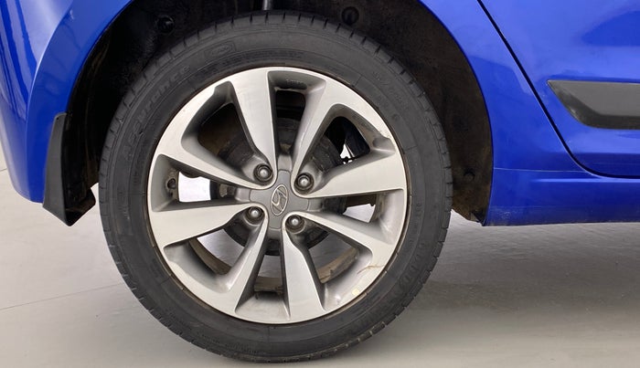 2016 Hyundai Elite i20 ASTA 1.2 (O), Petrol, Manual, 37,652 km, Right Rear Wheel