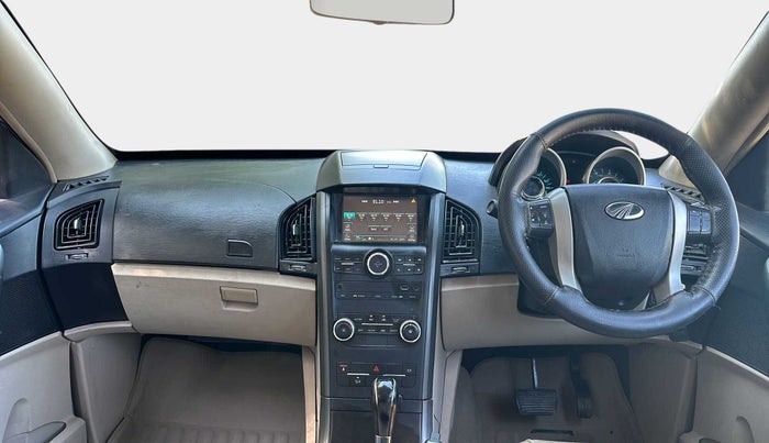 2016 Mahindra XUV500 W6 AT, Diesel, Automatic, 85,364 km, Dashboard