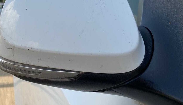 2016 Hyundai Grand i10 SPORTZ 1.2 KAPPA VTVT, Petrol, Manual, 66,630 km, Right rear-view mirror - Indicator light has minor damage