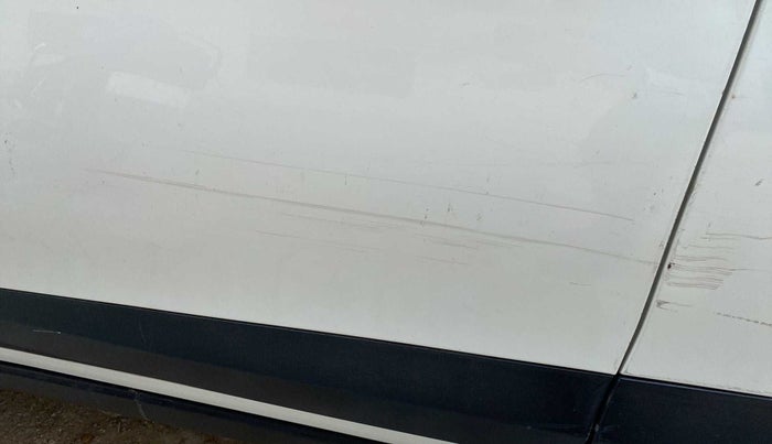 2018 Tata NEXON XZA PLUS DIESEL, Diesel, Automatic, 84,593 km, Rear left door - Minor scratches