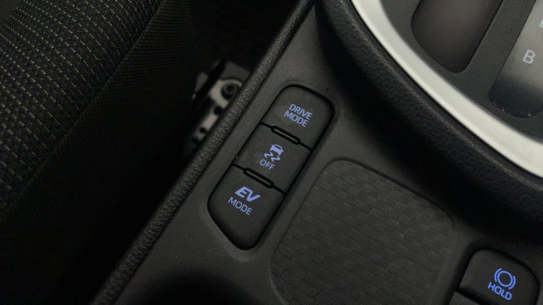 2021 Toyota Yaris Cross Gx Hybrid, Automatic, 51471 km, Utility Switches/Buttons