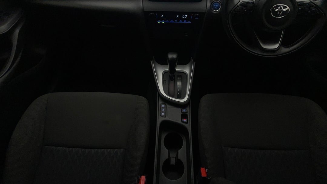 2021 Toyota Yaris Cross Gx Hybrid, Automatic, 51471 km, Center Console