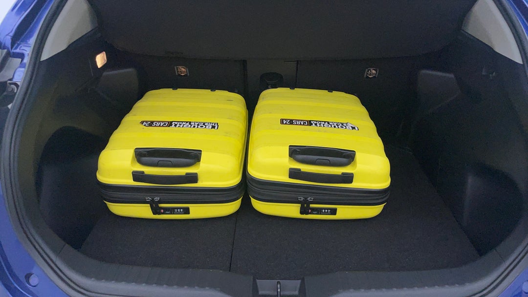 2021 Toyota Yaris Cross Gx Hybrid, Automatic, 51471 km, Boot Inside View with Luggage