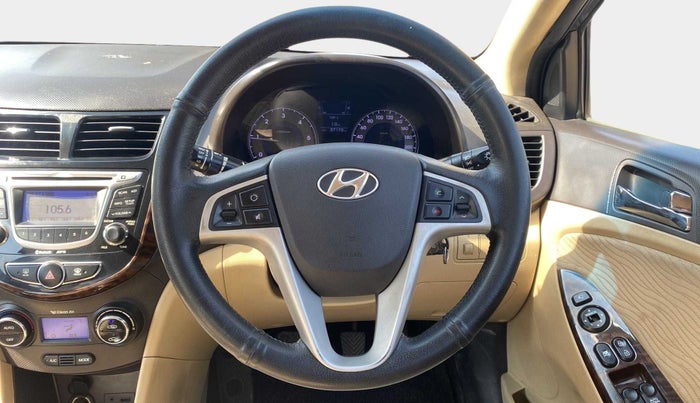 2012 Hyundai Verna FLUIDIC 1.6 CRDI SX, Diesel, Manual, 87,174 km, Steering Wheel Close Up