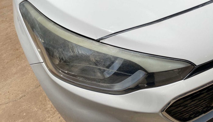 2015 Hyundai Elite i20 ASTA 1.2, Petrol, Manual, 69,680 km, Right headlight - Faded