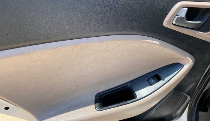 2015 Hyundai Elite i20 ASTA 1.2, Petrol, Manual, 69,680 km, Left rear window switch / handle - Minor damage