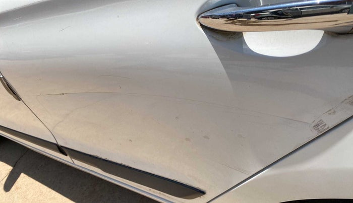 2015 Hyundai Elite i20 ASTA 1.2, Petrol, Manual, 69,680 km, Rear left door - Minor scratches