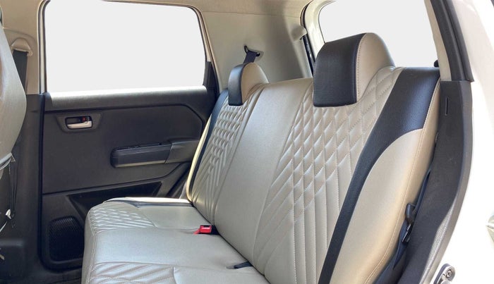 2019 Maruti New Wagon-R VXI 1.0 AMT, Petrol, Automatic, 67,526 km, Right Side Rear Door Cabin