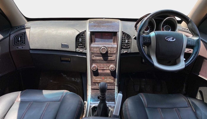 2015 Mahindra XUV500 W8, Diesel, Manual, 65,585 km, Dashboard