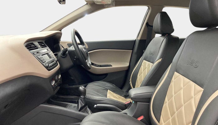 2017 Hyundai Elite i20 SPORTZ 1.2, Petrol, Manual, 24,686 km, Right Side Front Door Cabin
