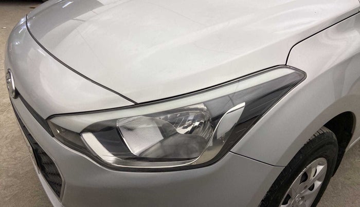 2017 Hyundai Elite i20 SPORTZ 1.2, Petrol, Manual, 24,686 km, Left headlight - Minor scratches