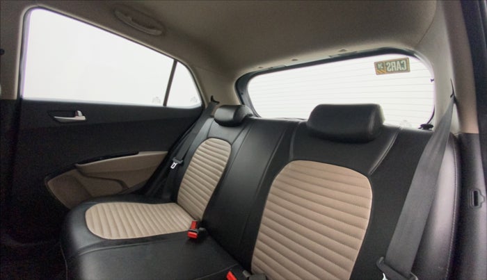 2015 Hyundai Grand i10 ASTA 1.2 KAPPA VTVT, Petrol, Manual, 30,021 km, Right Side Rear Door Cabin