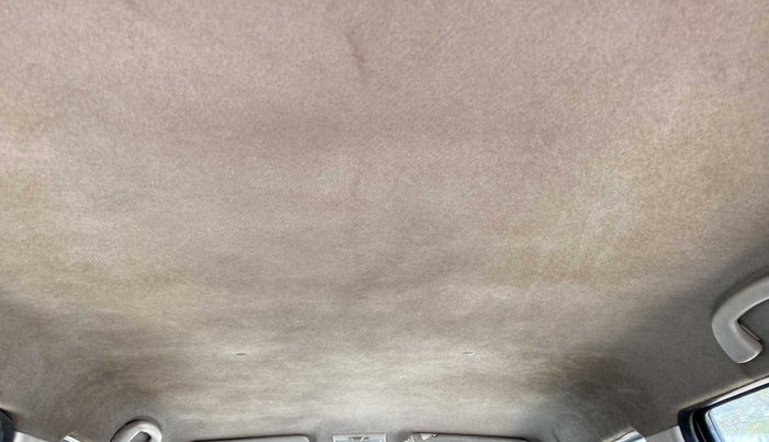 2013 Maruti Wagon R 1.0 VXI, Petrol, Manual, 1,09,983 km, Ceiling - Roof lining is slightly discolored