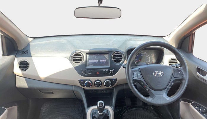 2018 Hyundai Grand i10 SPORTZ 1.2 KAPPA VTVT, Petrol, Manual, 36,861 km, Dashboard