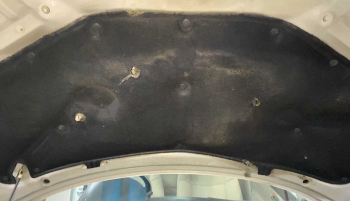 2015 Maruti Swift Dzire VDI ABS, Diesel, Manual, 96,791 km, Bonnet (hood) - Insulation cover has minor damage