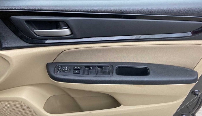 2019 Honda Amaze 1.2L I-VTEC S, Petrol, Manual, 39,444 km, Driver Side Door Panels Control