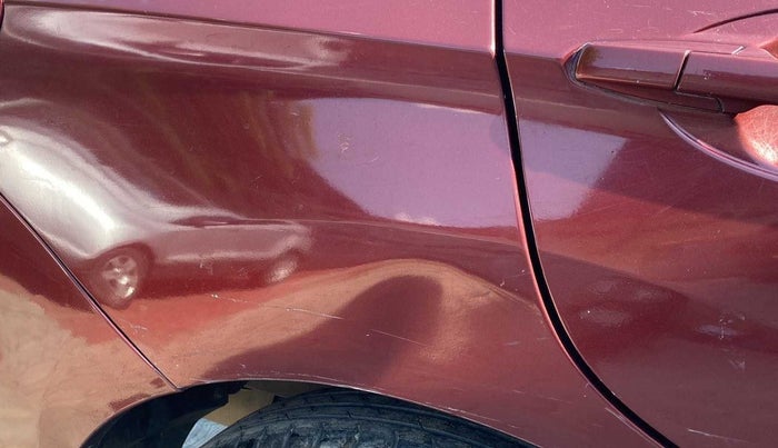 2015 Honda Amaze 1.2L I-VTEC S, Petrol, Manual, 73,594 km, Right quarter panel - Minor scratches