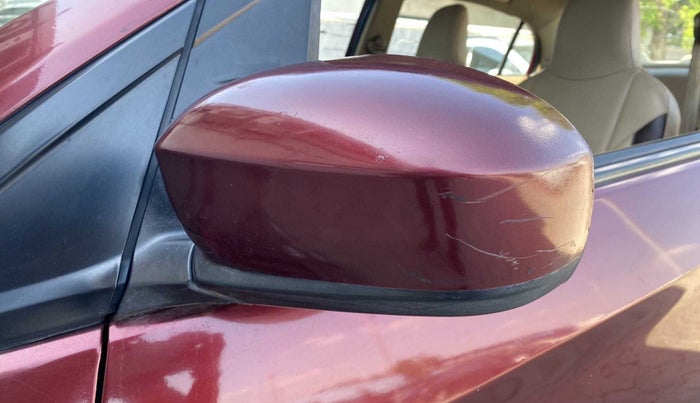 2015 Honda Amaze 1.2L I-VTEC S, Petrol, Manual, 73,594 km, Left rear-view mirror - Mirror movement not proper