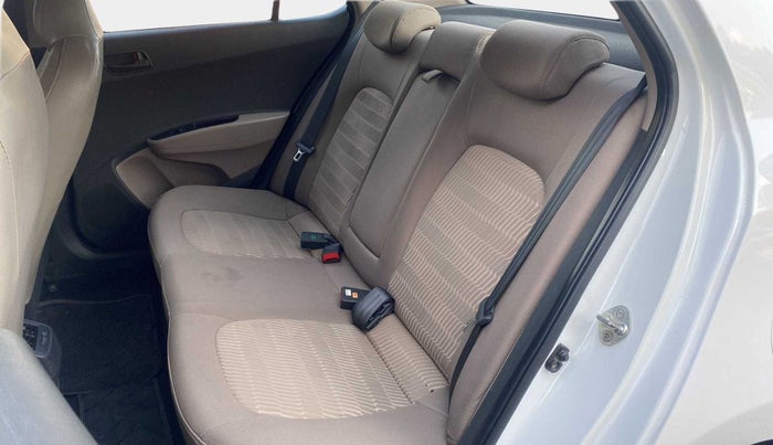 2018 Hyundai Xcent S 1.2, Petrol, Manual, 49,639 km, Right Side Rear Door Cabin