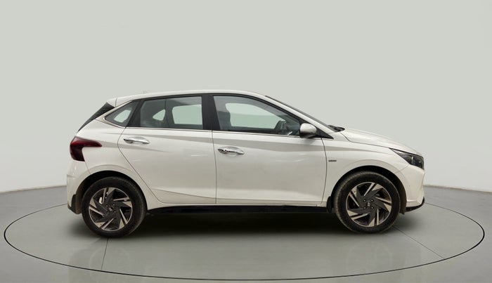 2022 Hyundai NEW I20 ASTA (O) 1.2 AT, Petrol, Automatic, 7,906 km, Right Side View