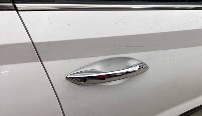 2022 Hyundai NEW I20 ASTA (O) 1.2 AT, Petrol, Automatic, 7,906 km, Driver-side door - Minor scratches