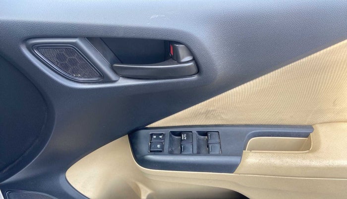 2015 Honda City 1.5L I-VTEC SV CVT, Petrol, Automatic, 93,420 km, Driver Side Door Panels Control