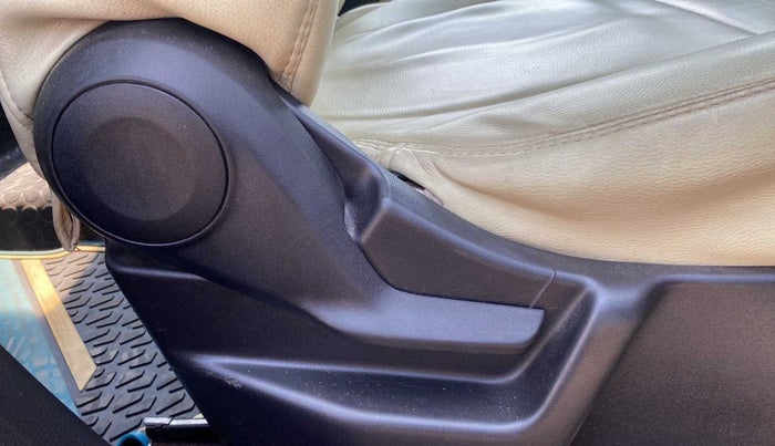 2019 Maruti New Wagon-R ZXI 1.2 AMT, Petrol, Automatic, 56,264 km, Driver Side Adjustment Panel