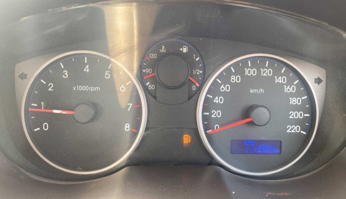 2011 Hyundai i20 SPORTZ (O) 1.2, Petrol, Manual, 1,11,344 km, Odometer Image