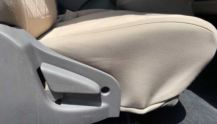 2017 Datsun Go T, Petrol, Manual, 13,739 km, Driver Side Adjustment Panel